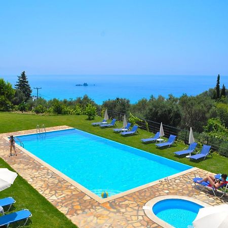 Large Apartment By The Pool - Pelekas Beach, Corfu Luaran gambar