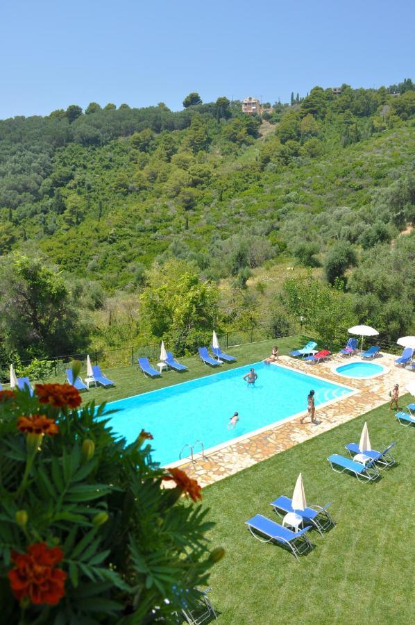 Large Apartment By The Pool - Pelekas Beach, Corfu Luaran gambar